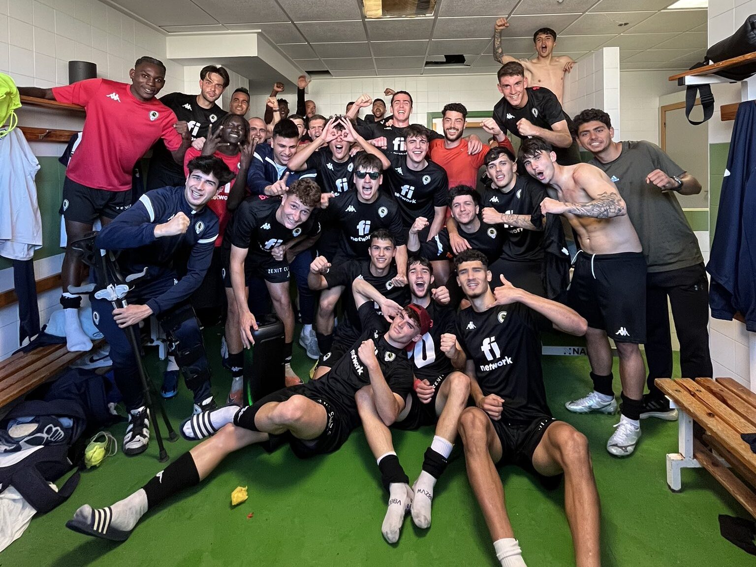 Imagen del Hércules B celebrando en el vestuario