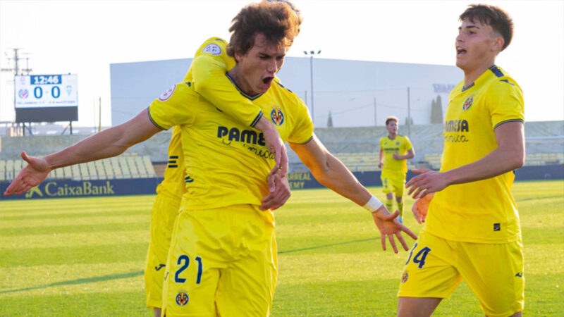 El Hércules refuerza su ataque con Slavy