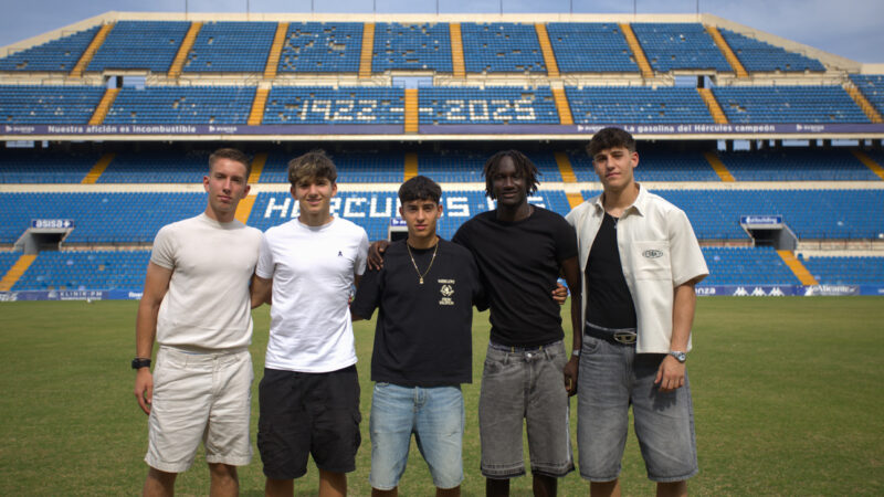 Daniel Kornilov, Carlos Parodi, Endika Larrea, Abdoulie Bojang y Marcos Mompean suben del Juvenil A al Hércules B