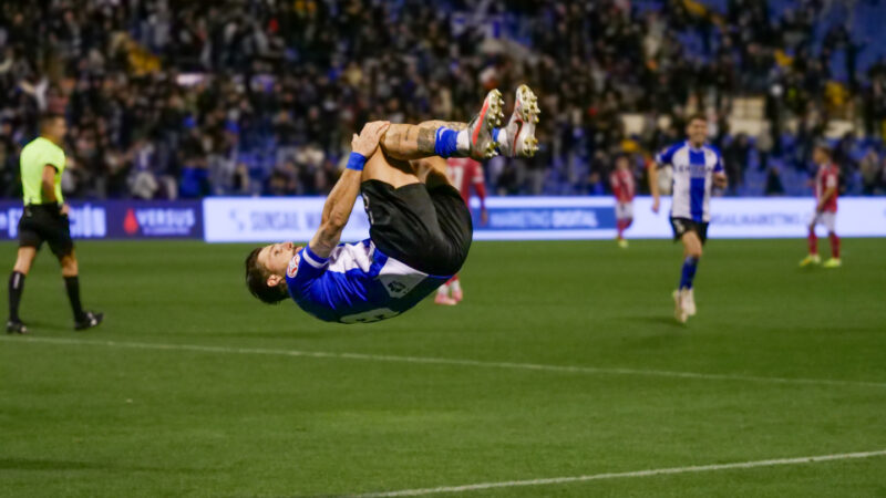 Fran Sol le da la victoria al Hércules contra el Cartagena (2-0)