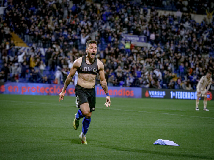 Sotillos logra una victoria épica en el derbi ante el Eldense (2-1)