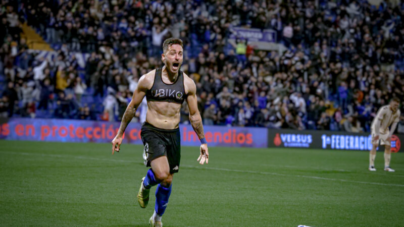 Sotillos logra una victoria épica en el derbi ante el Eldense (2-1)