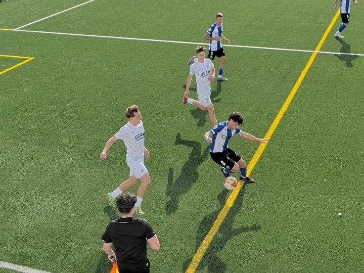 Al Juvenil A le faltan minutos contra el UCAM Murcia (1-2)