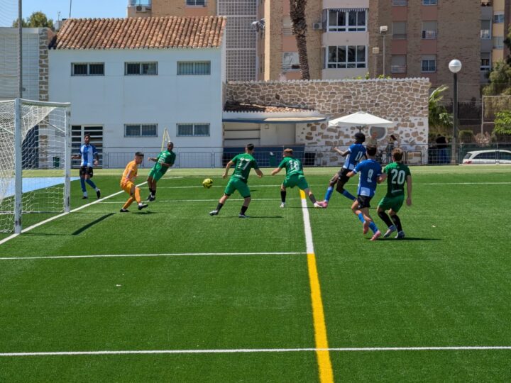 El Hércules C se lleva el partido contra el Calpe B y el Cadete B golea al Salesianos