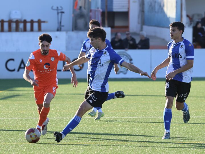 Duelo de filiales en la Ciudad Deportiva Antonio Valls