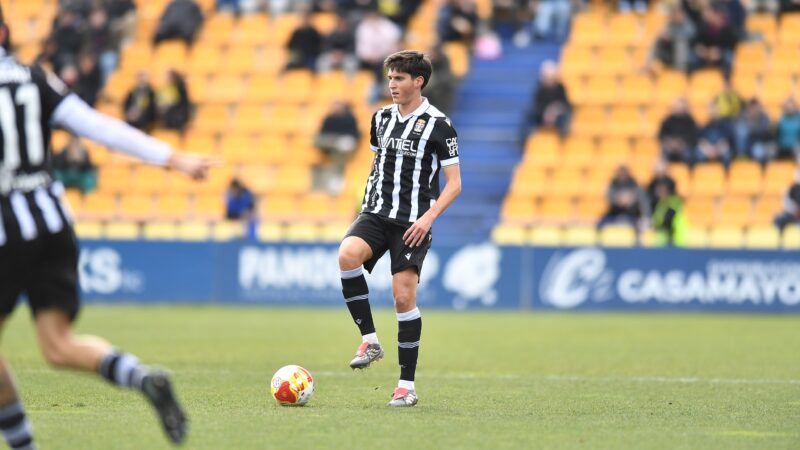 Álex Fidalgo, refuerzo para el centro del campo