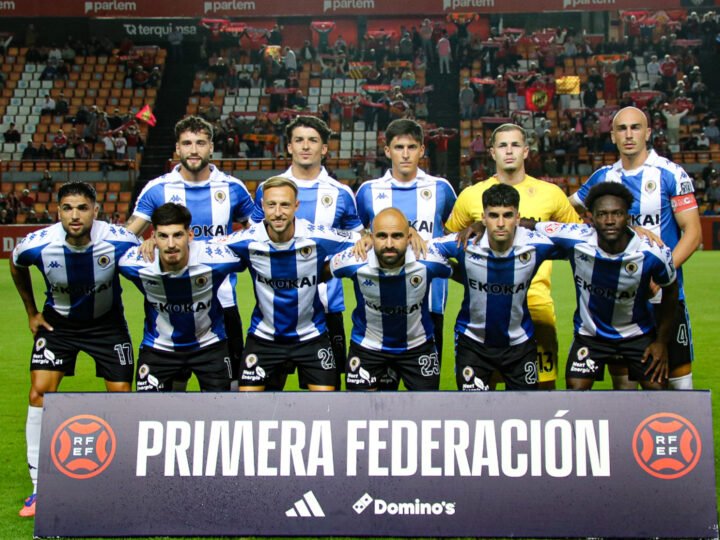Veinte minutos de pesadilla en Tarragona fulminan a un Hércules irreconocible (4-2)