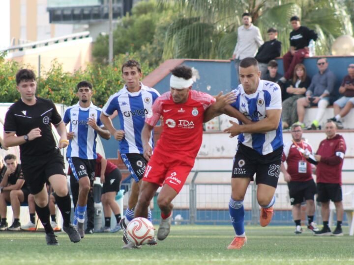 El Hércules B rescata un trabajado punto en el tiempo añadido contra el Vall de Uxó (1-1)